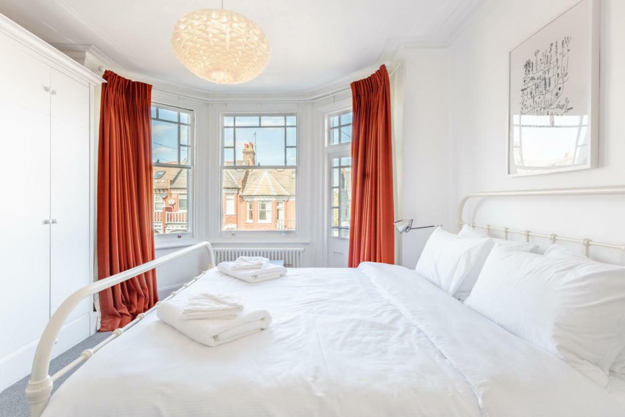 Gorgeous, 4 Bed Victorian House In Dollis Hill Villa Лондон Екстериор снимка