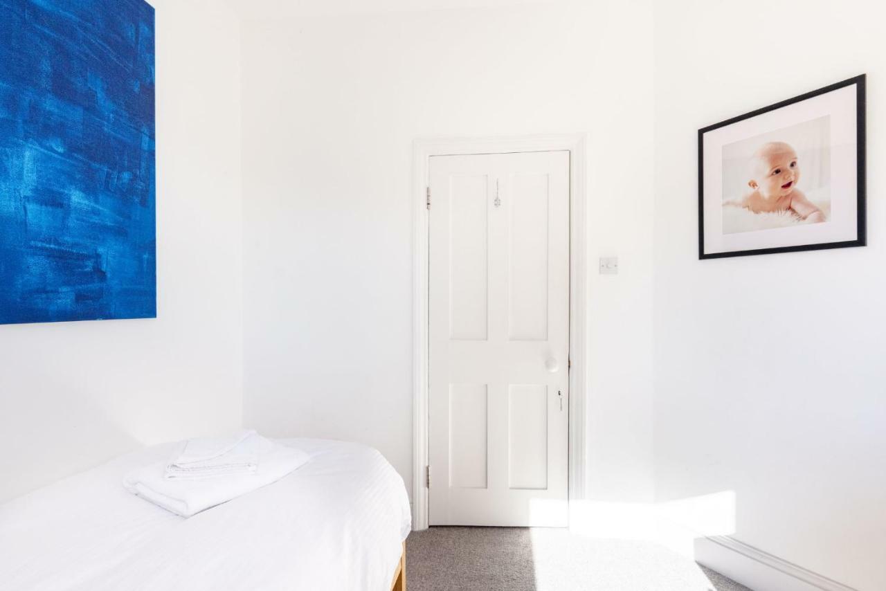 Gorgeous, 4 Bed Victorian House In Dollis Hill Villa Лондон Екстериор снимка